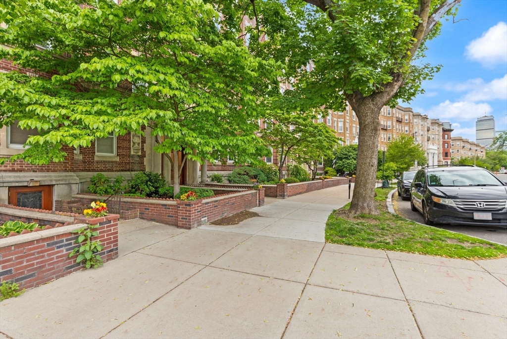 131 Park Drive G3