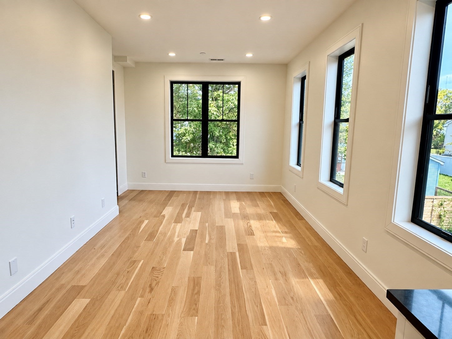 120 Moore St 205