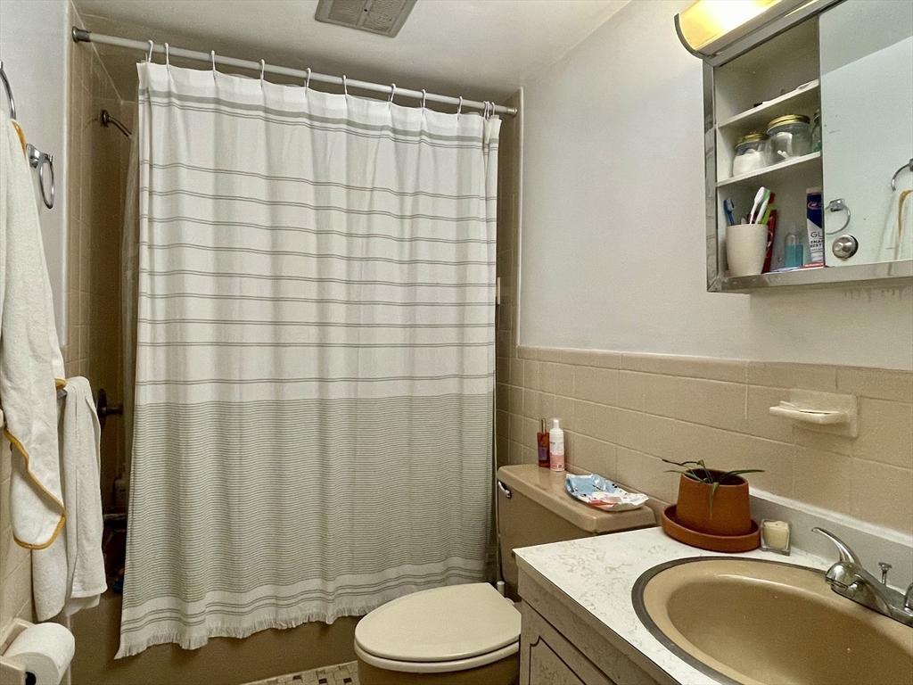 382 Massachusetts Ave #702, Arlington, MA Photo #12