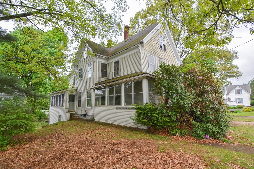 46 Lake Street