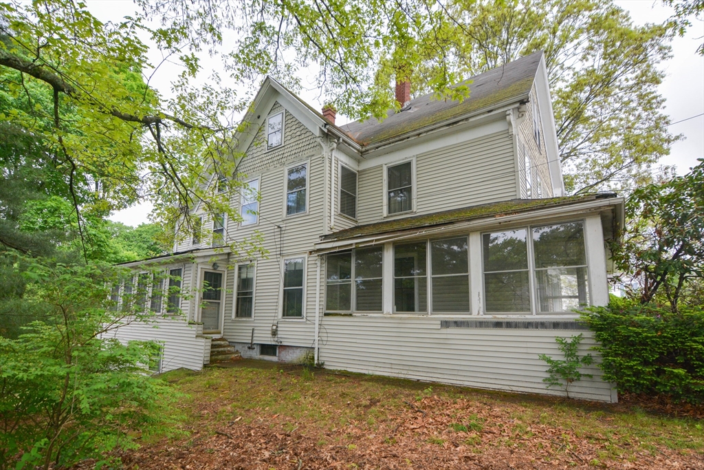 46 Lake Street