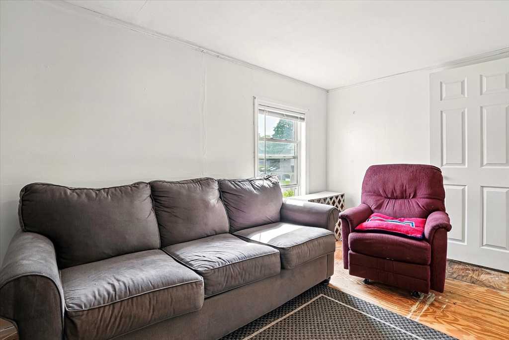 22 Douglas Ave
