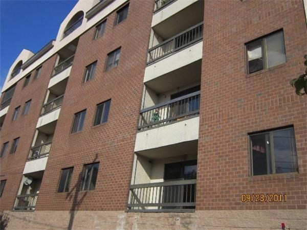 24 Corey St 203
