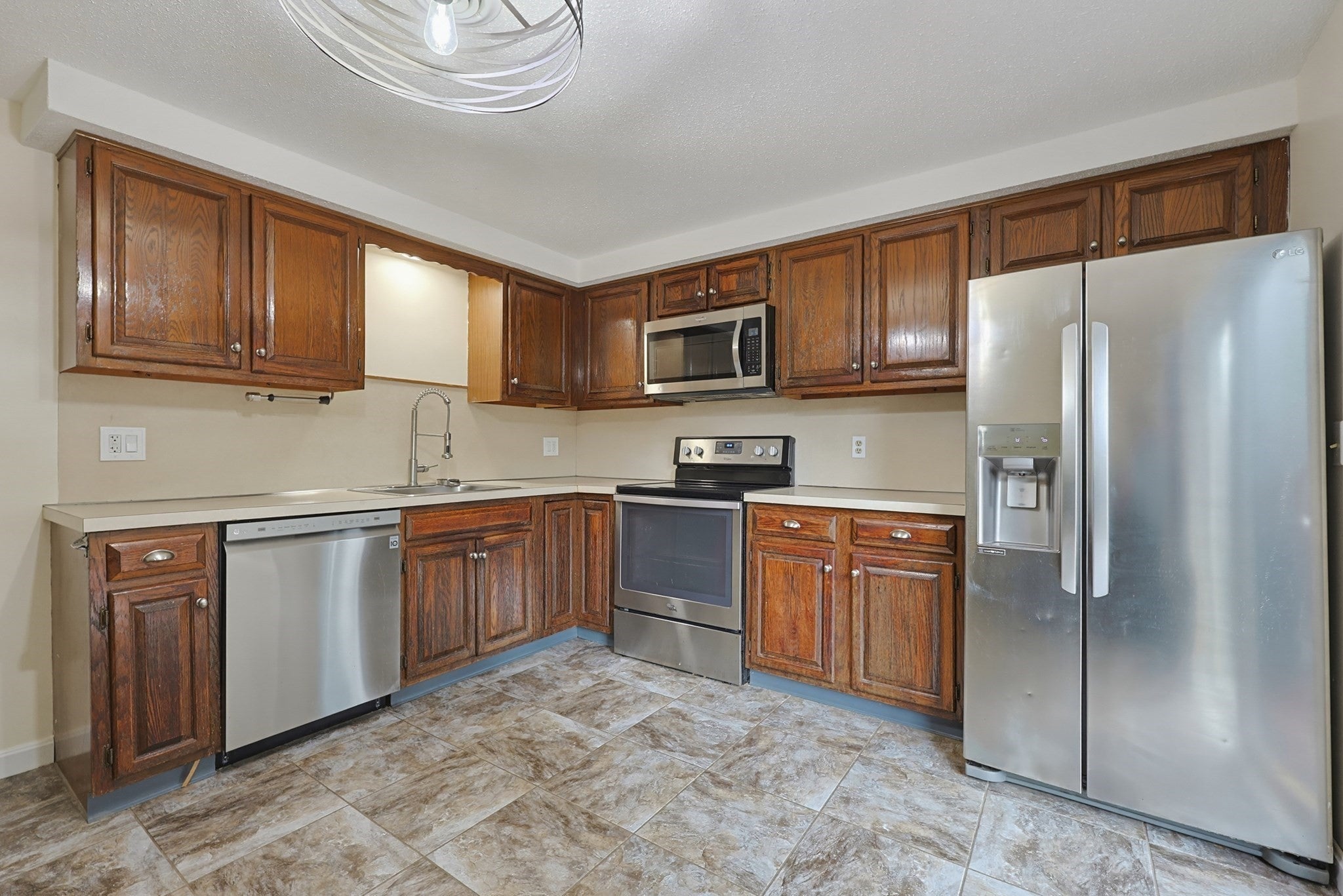 10 Village Way #A, Norton, MA Photo #11