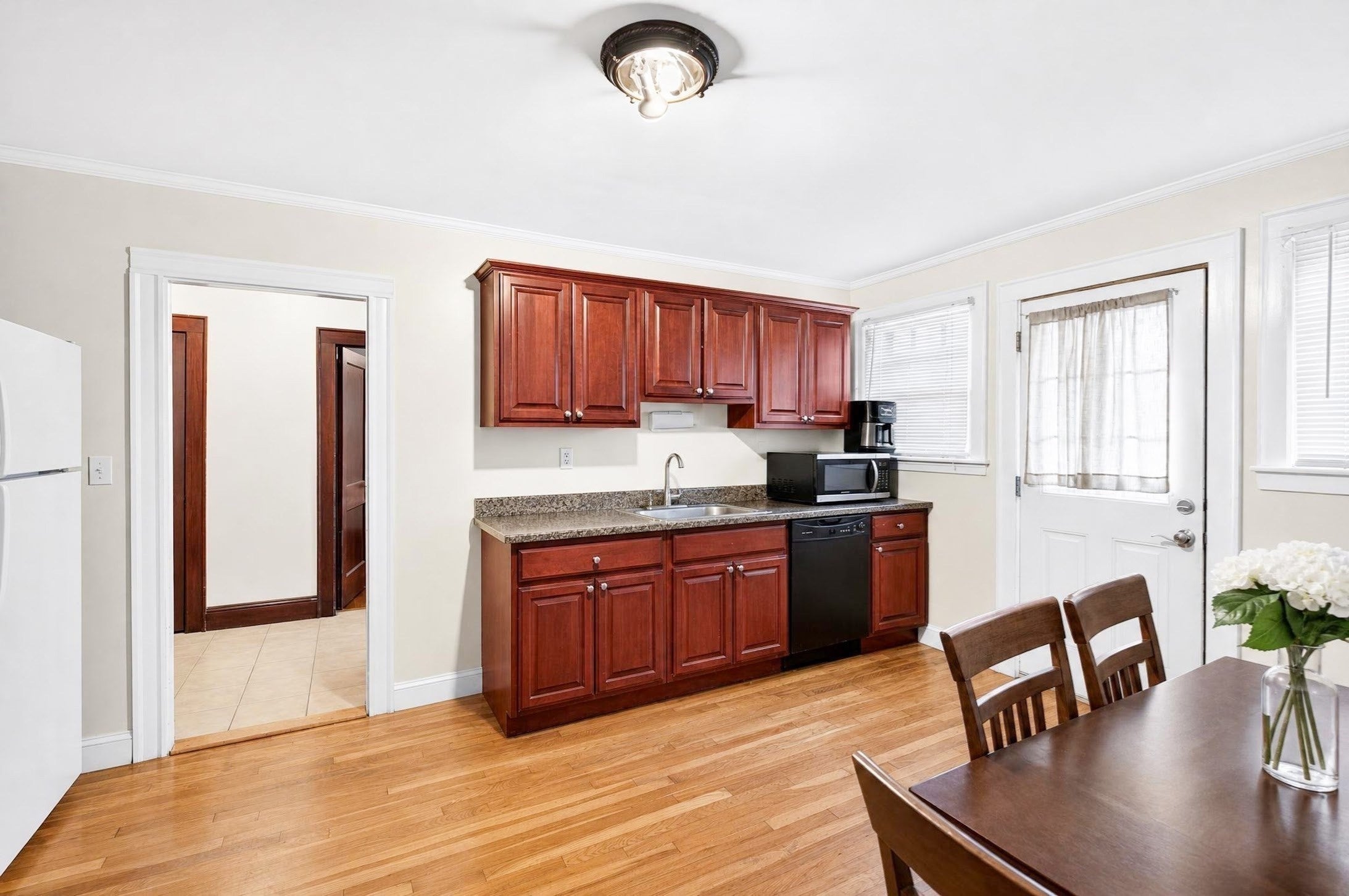 9-13 Nathan Rd, Waltham, MA Photo #8