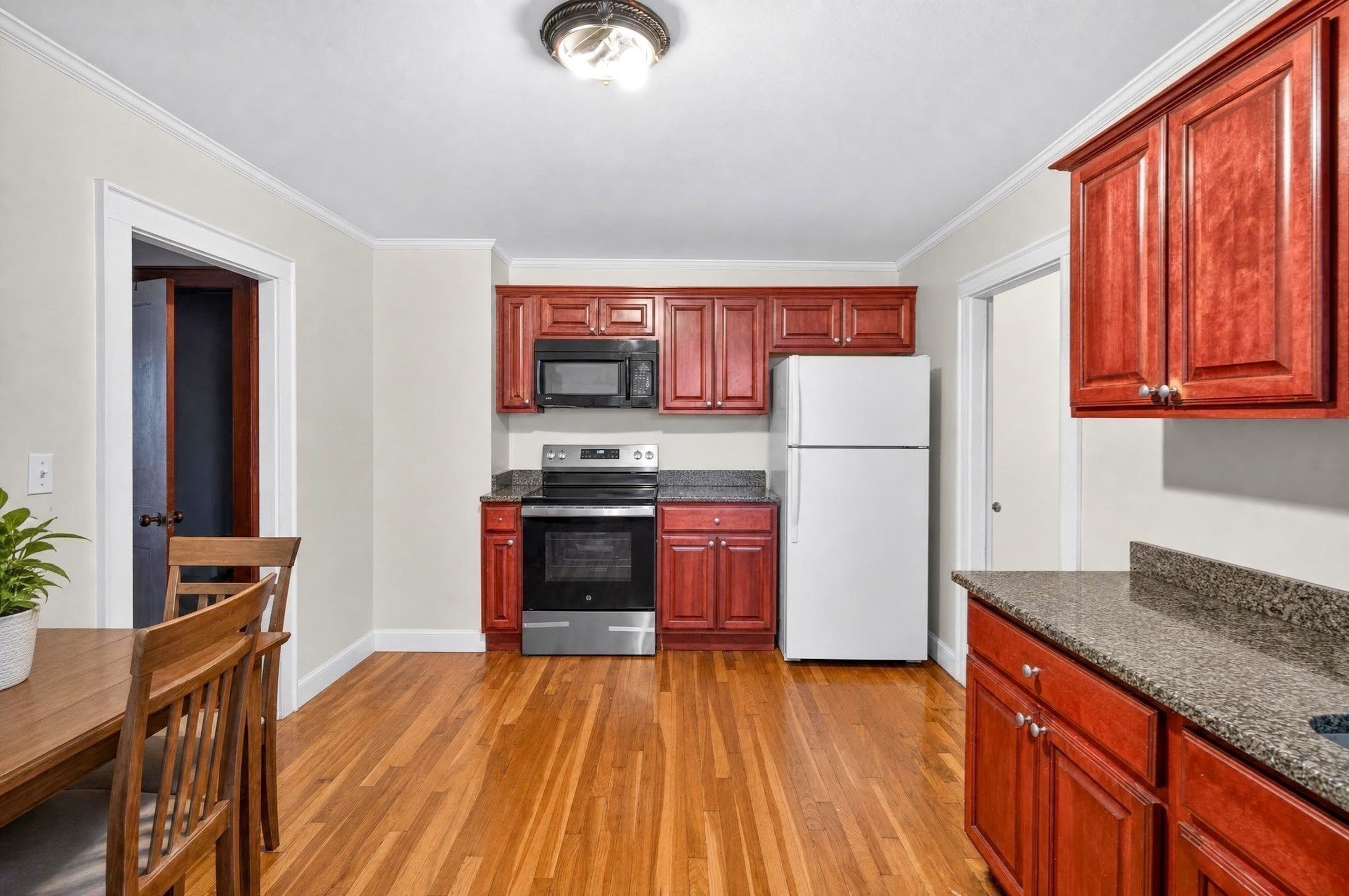 9-13 Nathan Rd, Waltham, MA Photo #9