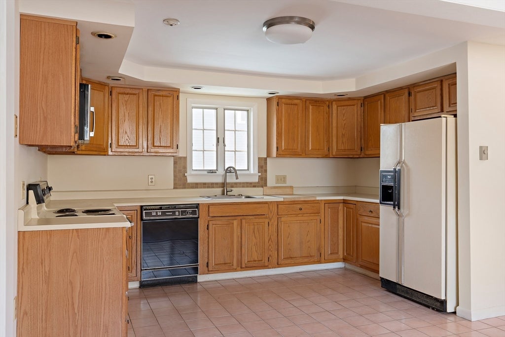 49R Ashton St #49R, Everett, MA, 49R Ashton St #49R, Everett, MA Photo #9