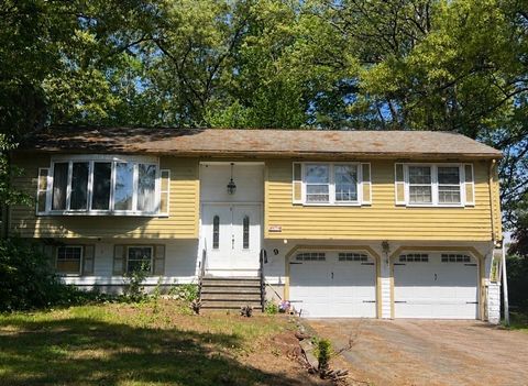 9 Eliot Road Northborough MA 01521