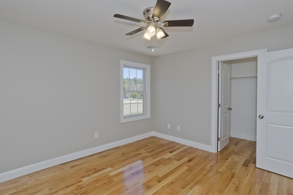 East Longmeadow, Massachusetts 01028, United States, 4 Bedrooms Bedrooms, ,3 BathroomsBathrooms,Residential,Active,240157