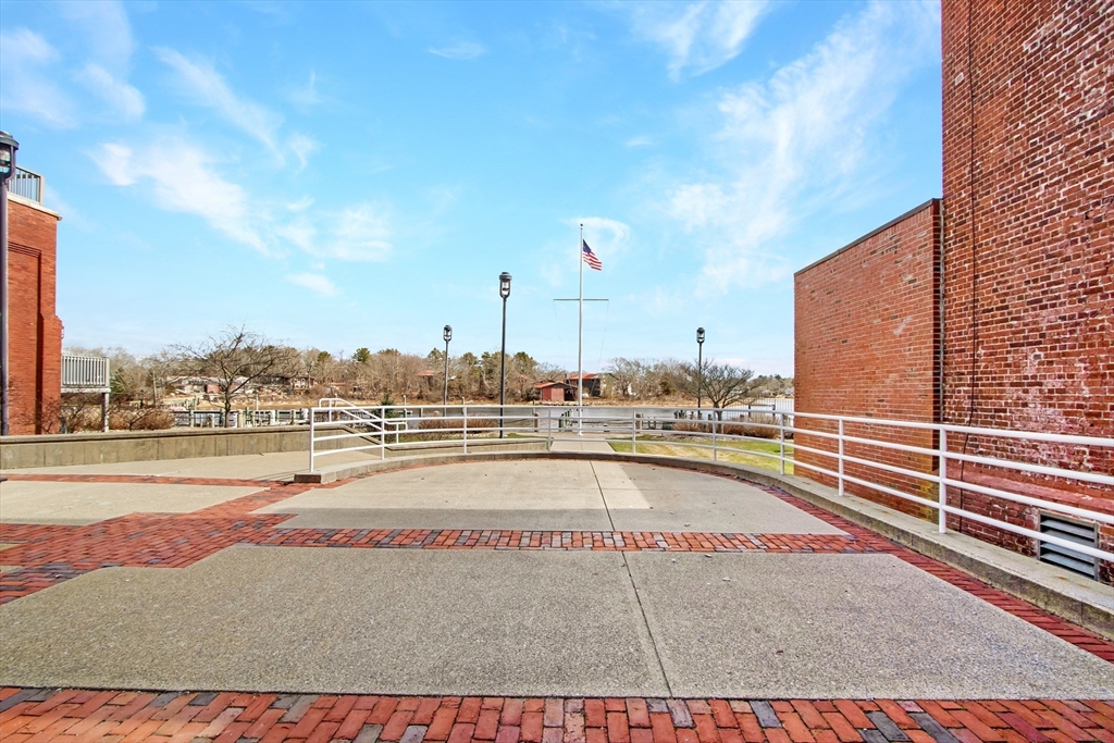 45 Main St 217