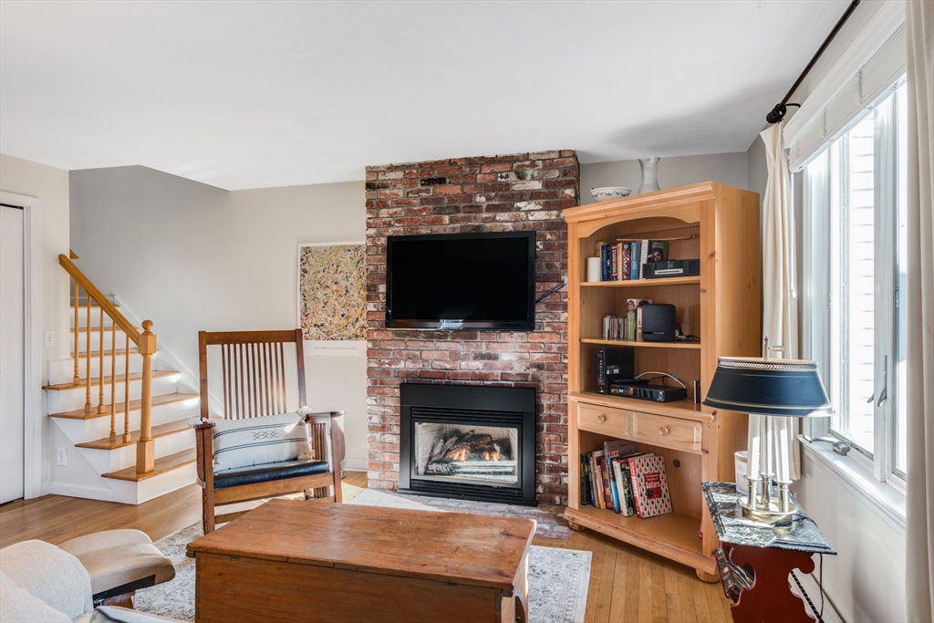 1 Seastrand Way 8