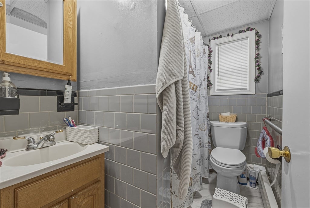 144 Choate St, Fall River, MA, 144 Choate St, Fall River, MA Photo #11