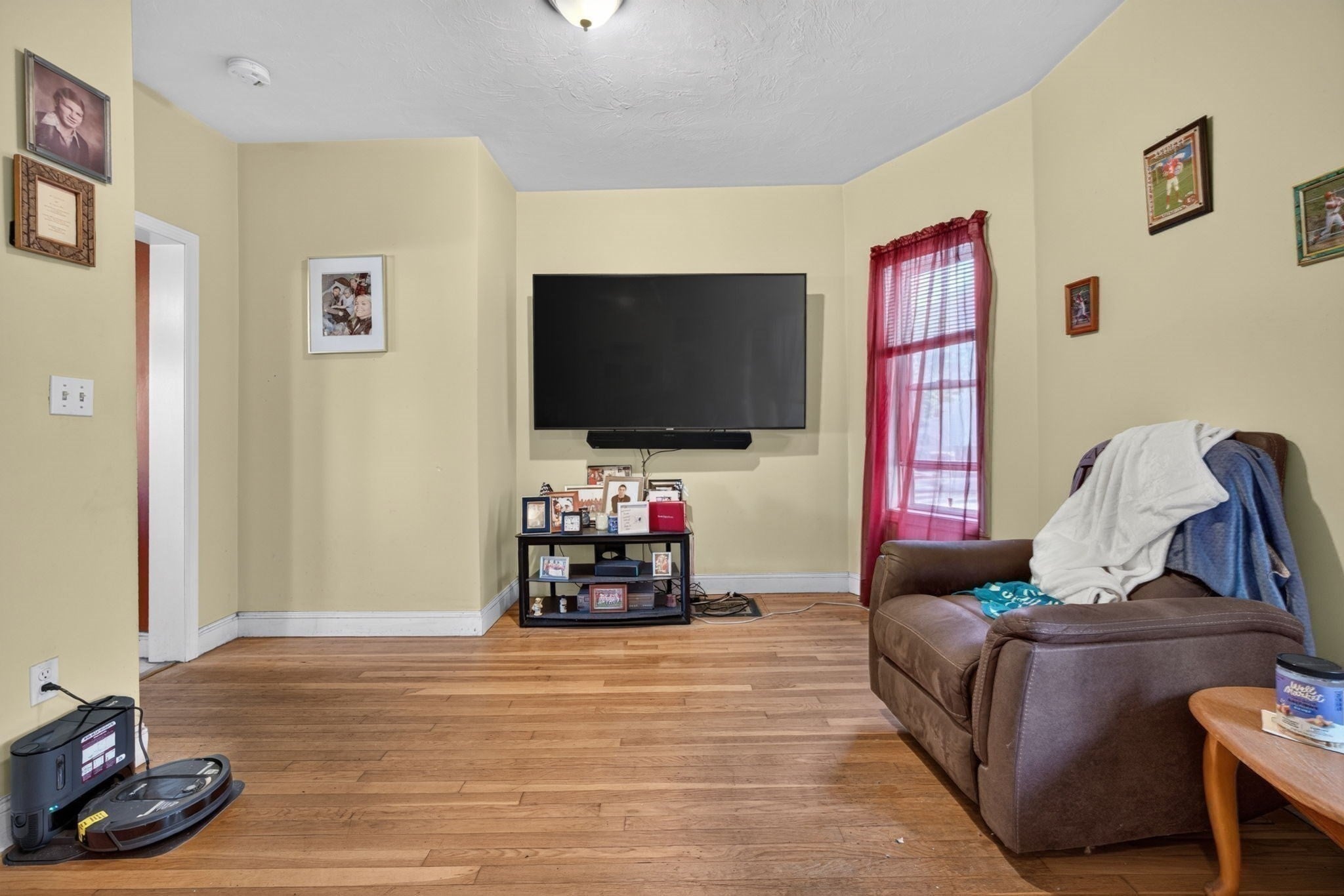 22 Bolster St, Everett, MA Photo #10