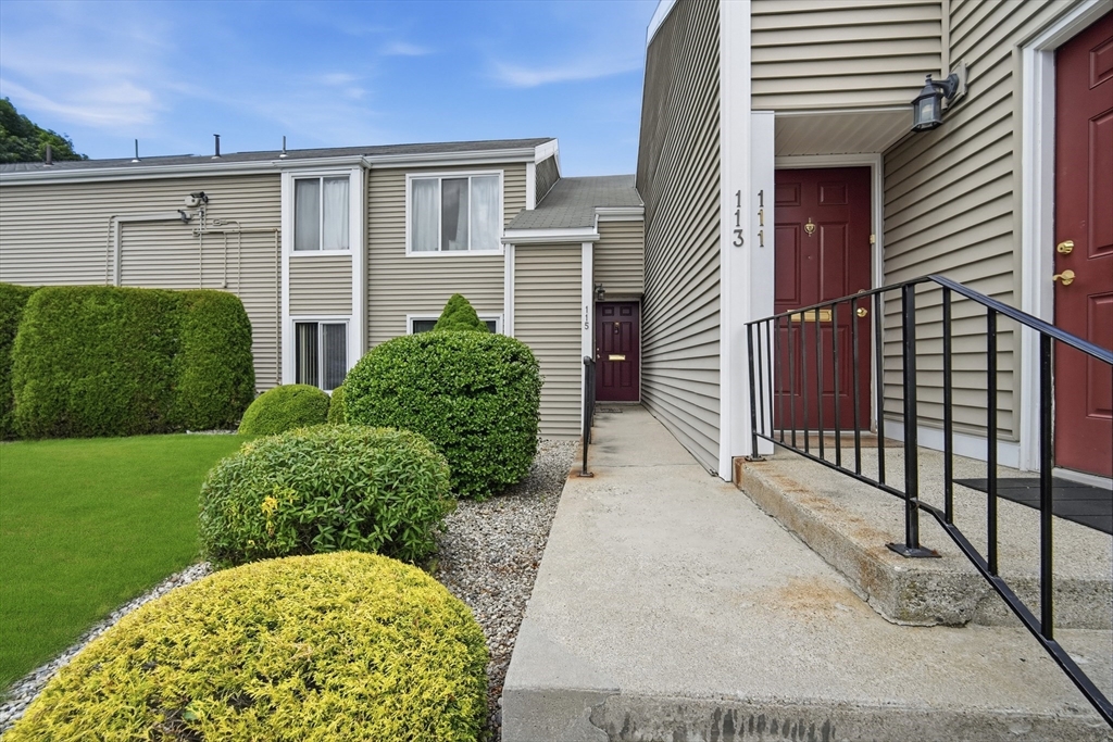 113 Nassau Dr 113
