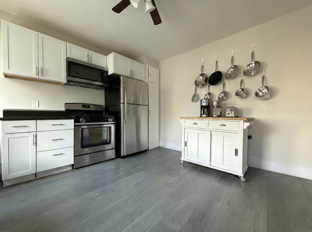 20 Fellsway W #2, Somerville, MA, 20 Fellsway W #2, Somerville, MA Photo #2