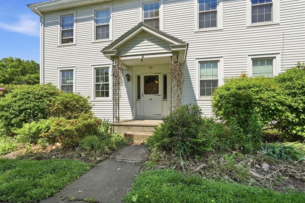 15 Main St