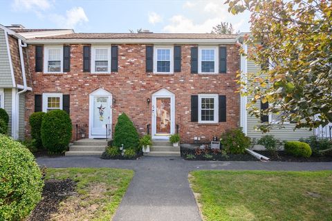 Photo of 848 Plain St #23, Marshfield, MA 02050 (MLS # 73462534)