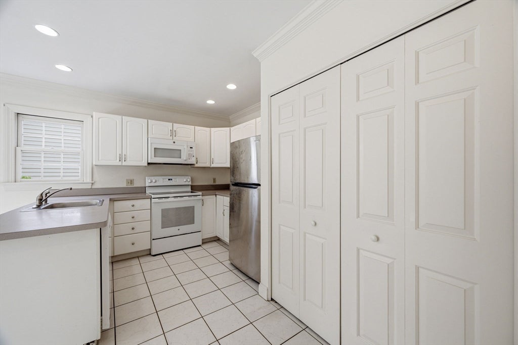 605 Middle St #22, Braintree, MA, 605 Middle St #22, Braintree, MA Photo #12