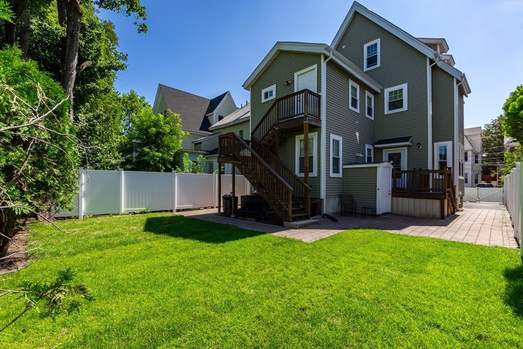 10 Tennyson St