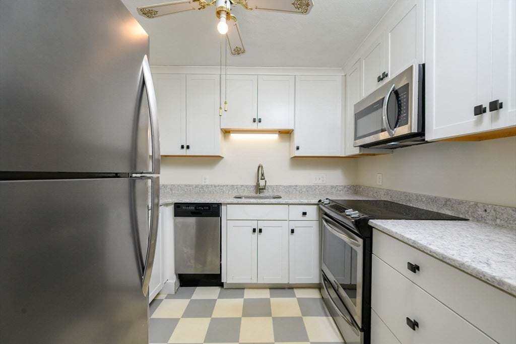 25 Woodsum Drive 7, Braintree MA 02184