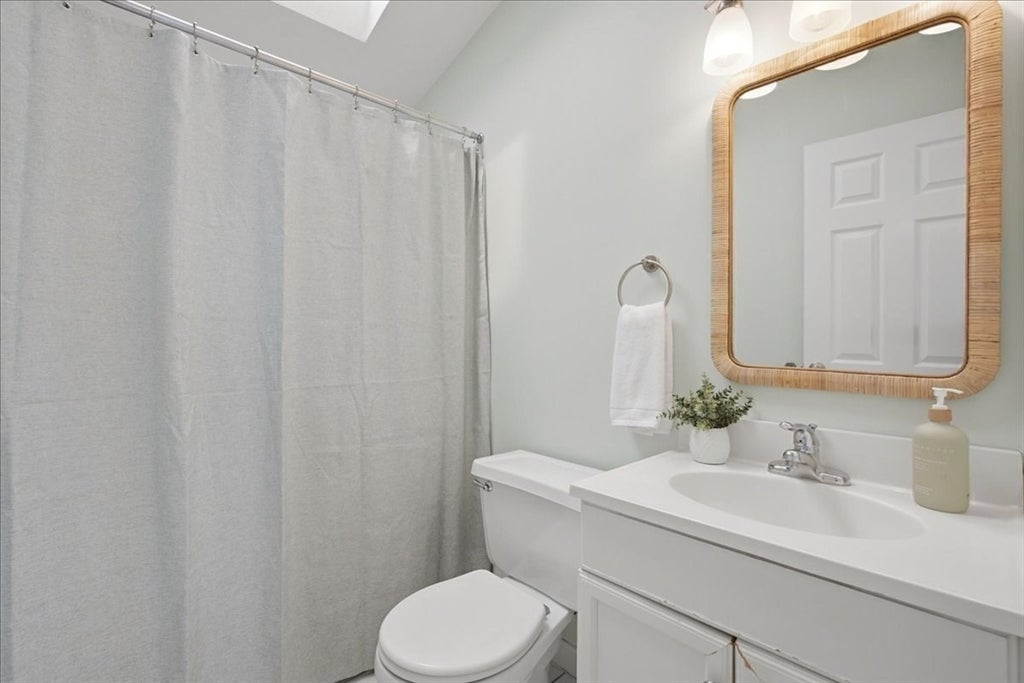 176 Foster Ave, Marshfield, MA Photo #17