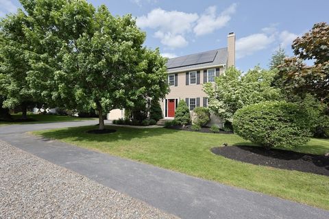 38 Etre Drive Worcester MA 01604
