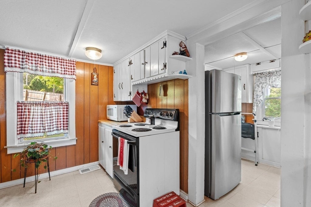 82 Point Grove Rd, Southwick, MA, 82 Point Grove Rd, Southwick, MA Photo #16