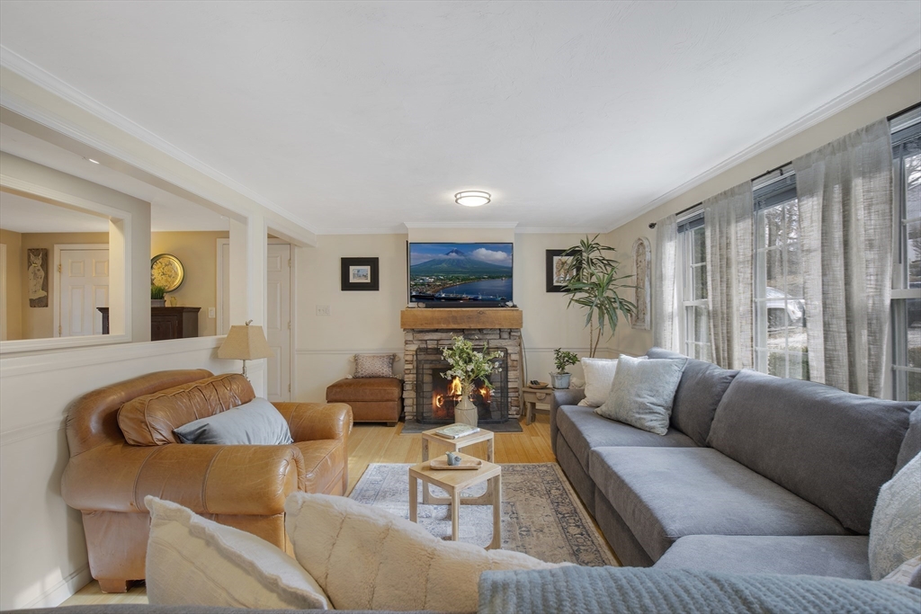 38 Glen Ave