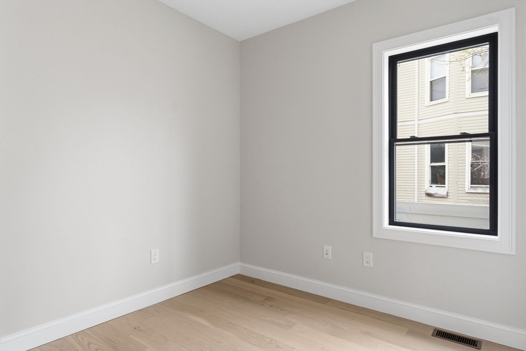 57 Myrtle St #57, Medford, MA Photo #6
