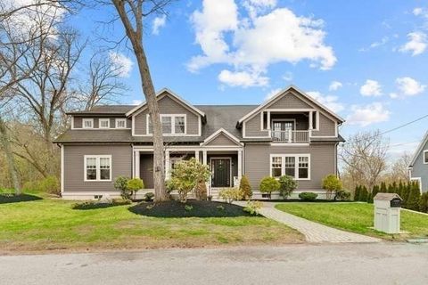 Photo of 21 Bellevue Ave, Winchester, MA 01890 (MLS # 73506730)