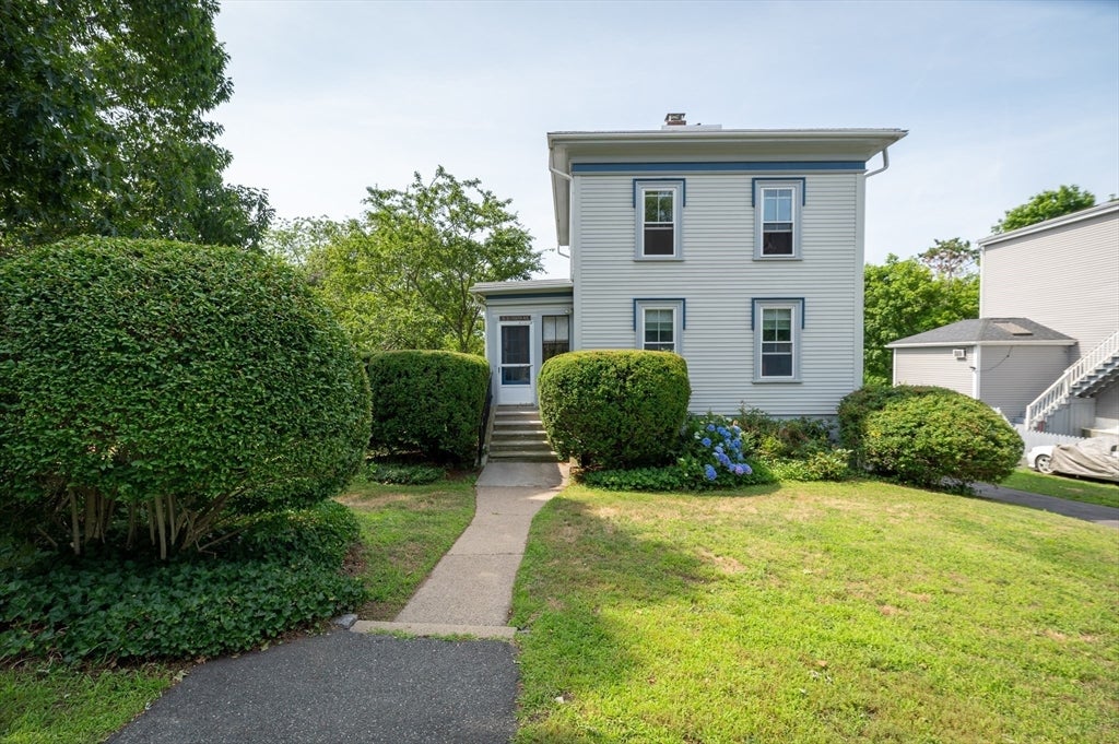 Photo of 32 Blynman Avenue, Gloucester, MA