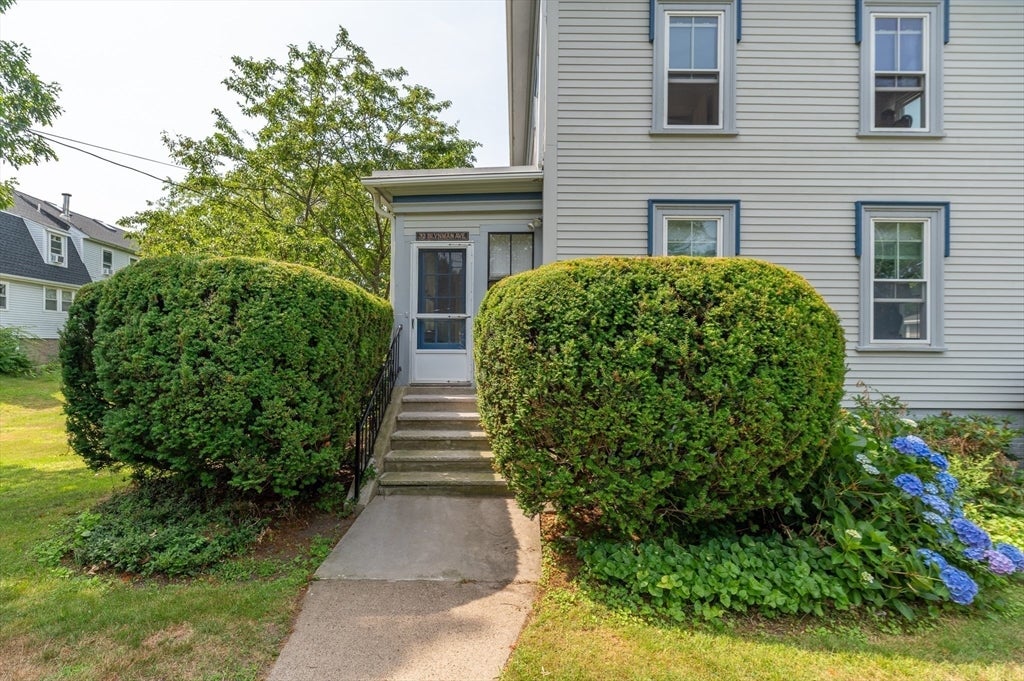 32 Blynman Avenue, Gloucester, MA, 32 Blynman Avenue, Gloucester, MA Photo #3