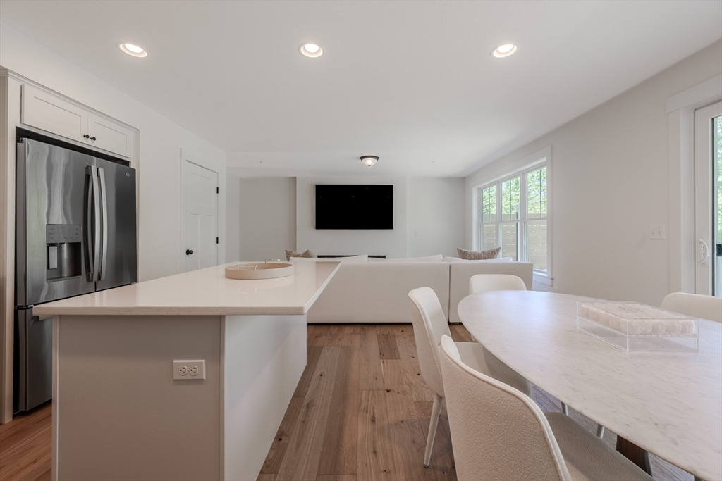 112 Genest St 12
