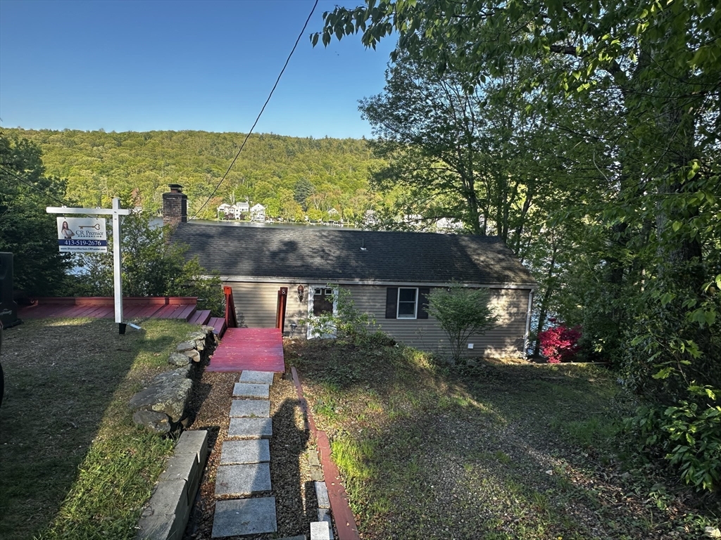 8 Julia Ann Drive