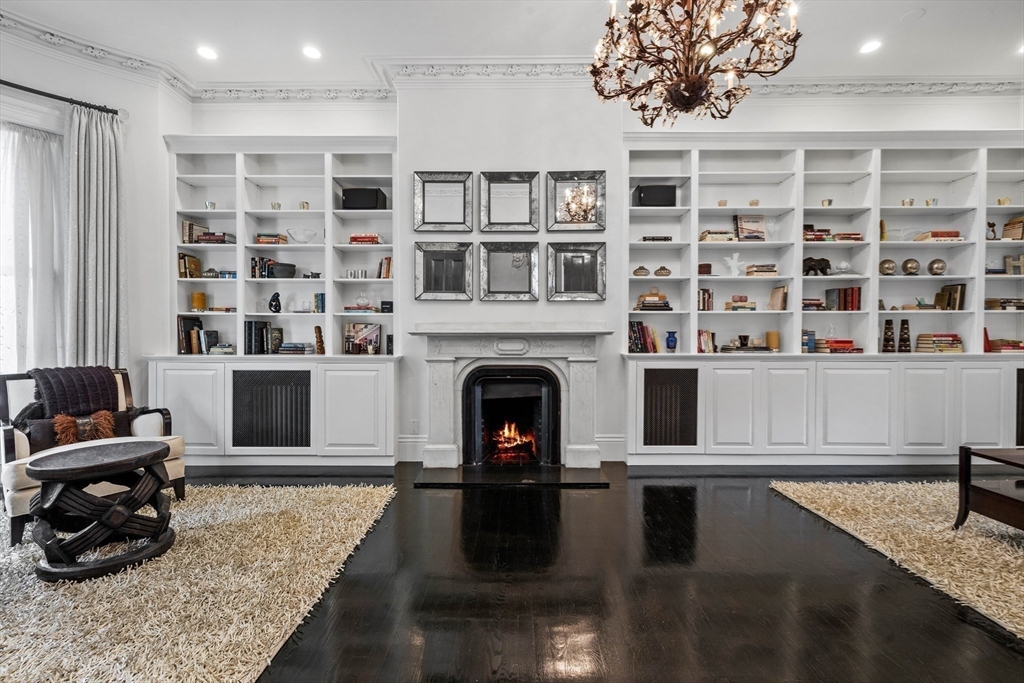68 W Rutland Sq.