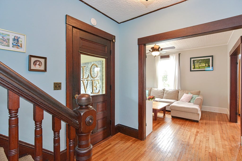 24 Main St, Upton, MA, 24 Main St, Upton, MA Photo #2