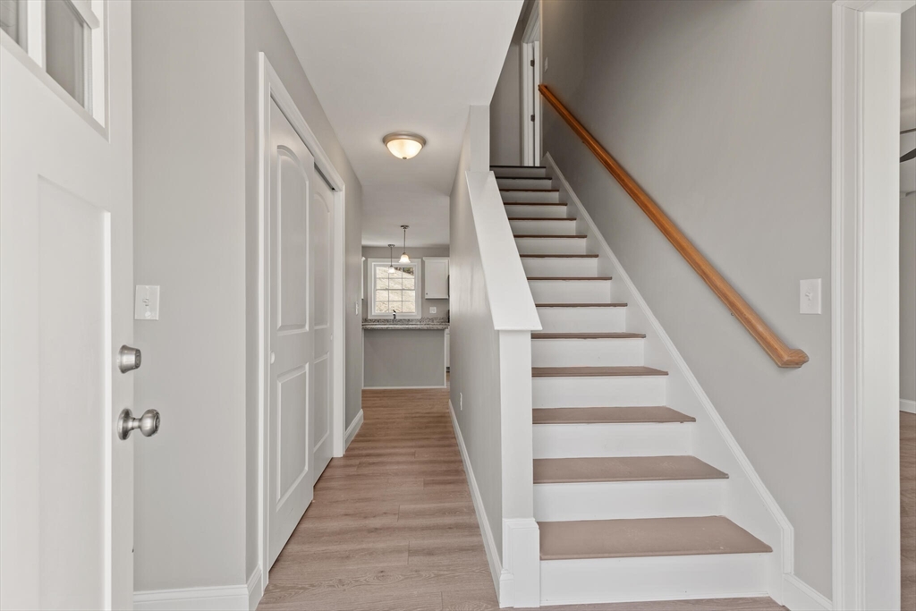 14R Pine Hill Way 14