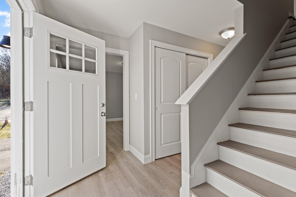 14R Pine Hill Way 14