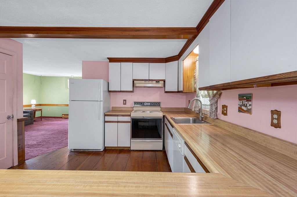 48 Cannington St, Lowell, MA, 48 Cannington St, Lowell, MA Photo #9
