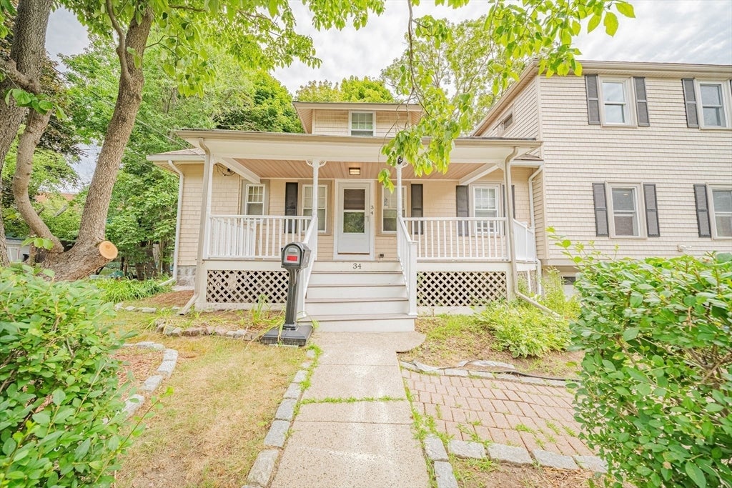 34 Dewey Ave