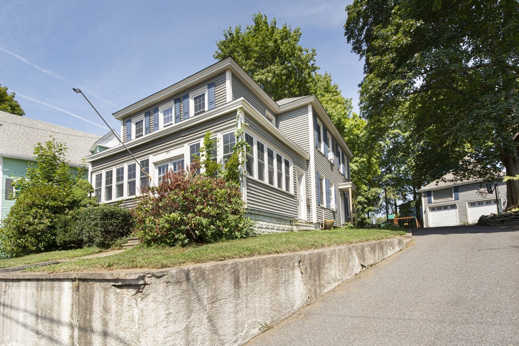 31 Maple St