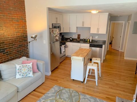Photo of 178 North St #2, Boston, MA 02113 (MLS # 73477143)
