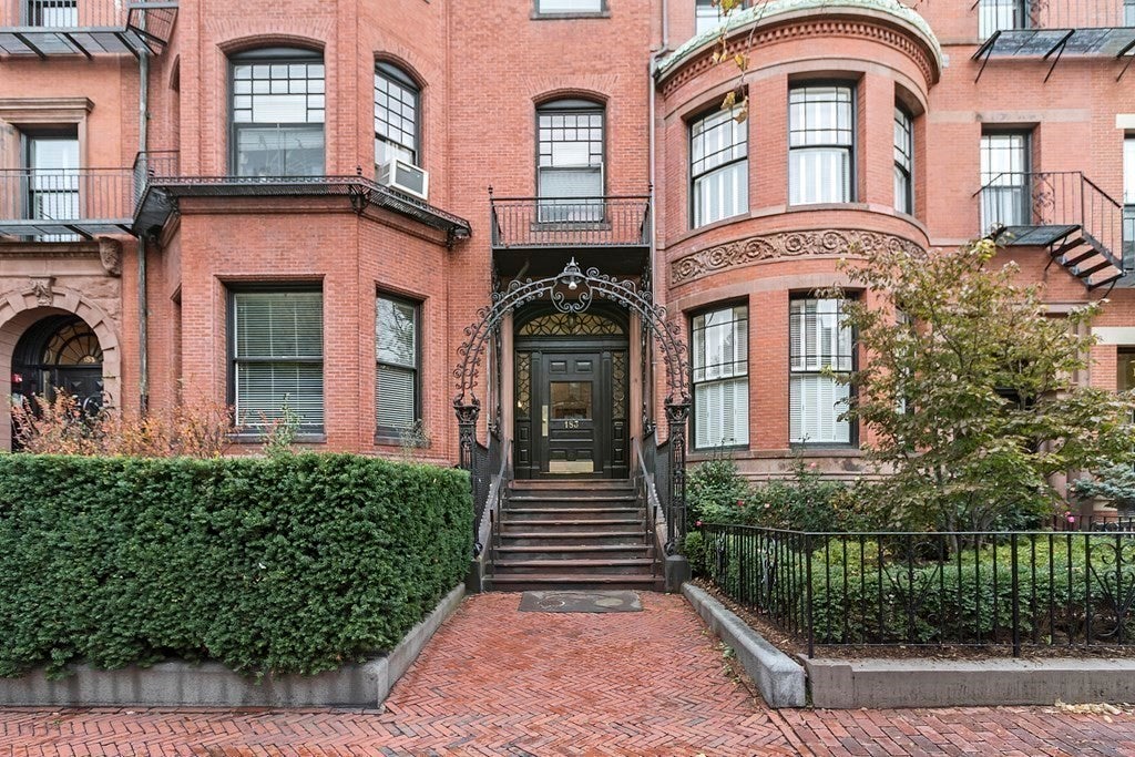 183 Marlborough Street B