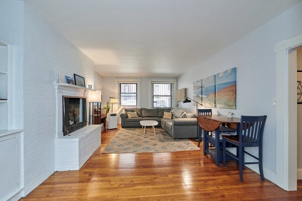 183 Marlborough Street #B, Boston, MA Photo #2