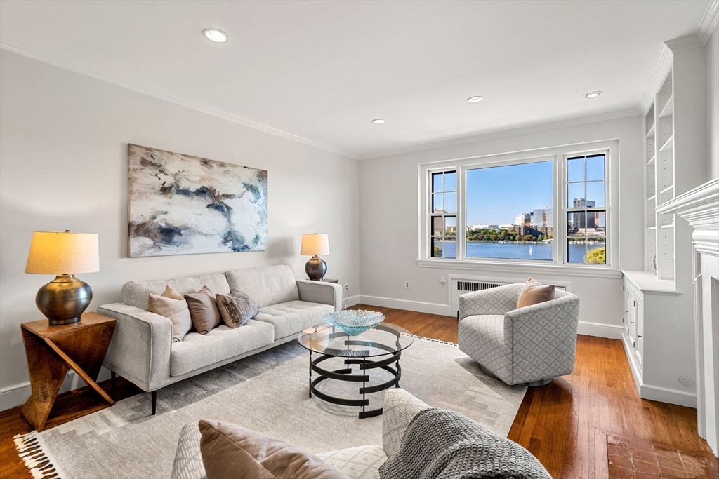 280 Beacon St 65