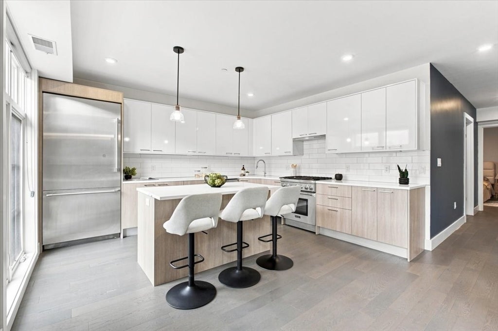 410 W Broadway #301, Boston, MA, 410 W Broadway #301, Boston, MA Photo #12