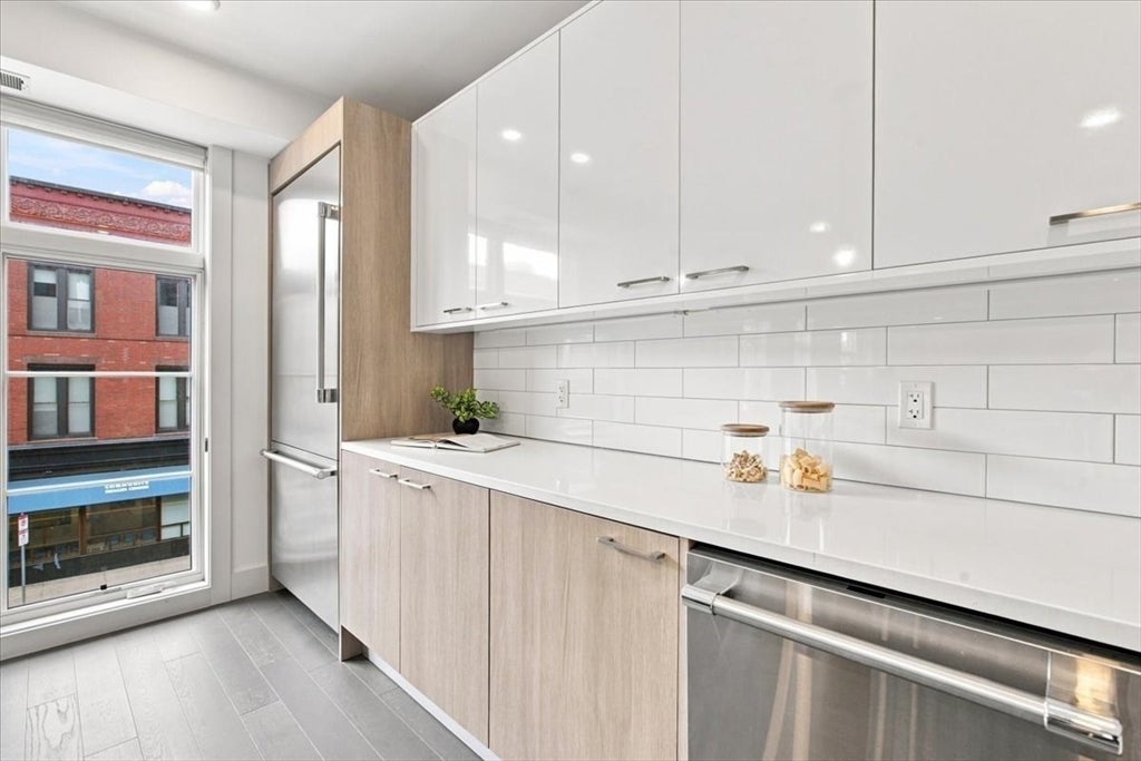 410 W Broadway #301, Boston, MA, 410 W Broadway #301, Boston, MA Photo #16