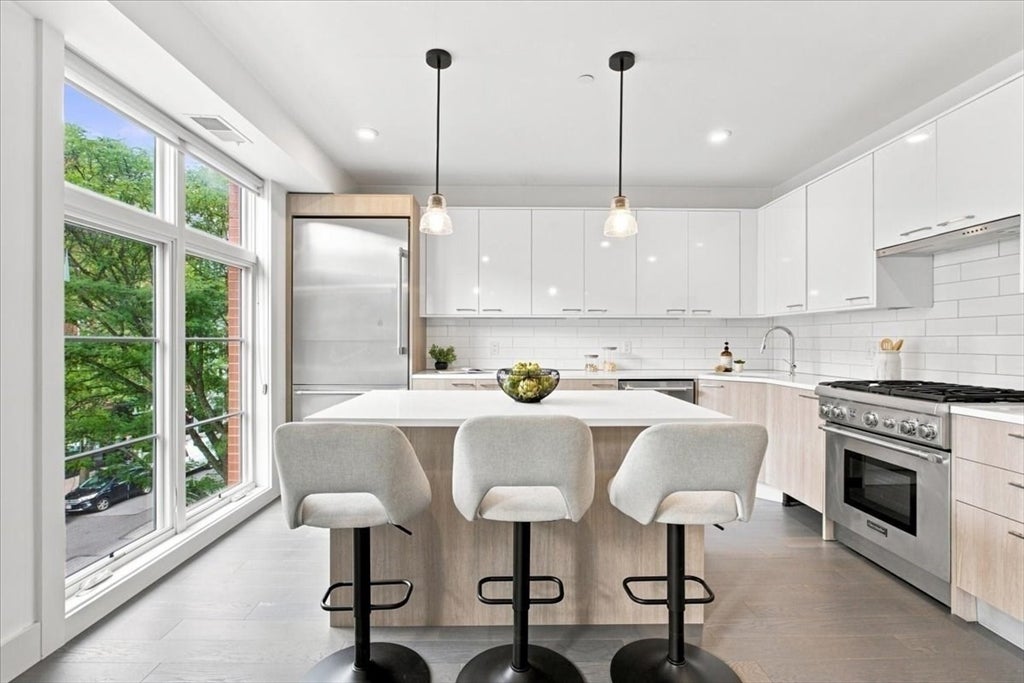 410 W Broadway #301, Boston, MA, 410 W Broadway #301, Boston, MA Photo #11