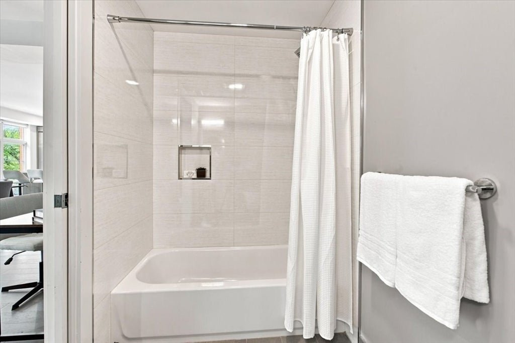 410 W Broadway #301, Boston, MA, 410 W Broadway #301, Boston, MA Photo #6