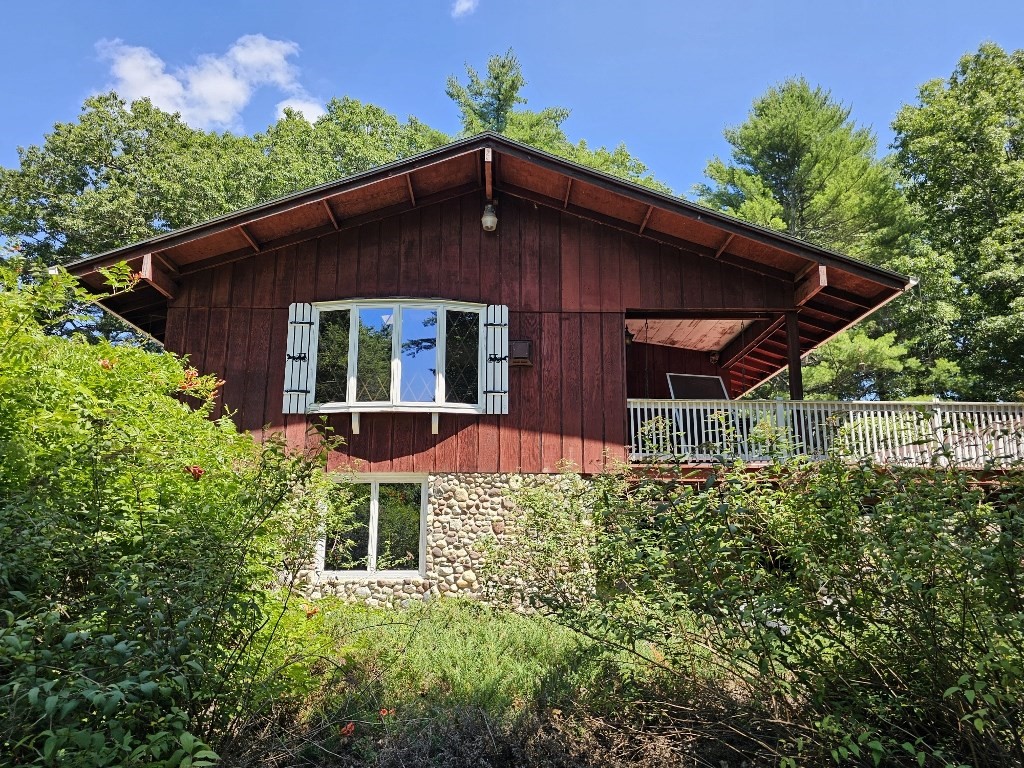 135 Peck Brothers Rd, Monson, MA Photo #1